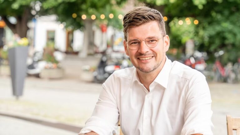 Pressebericht: Benjamin Bröcker ist neuer Bürgermeister in Staufen